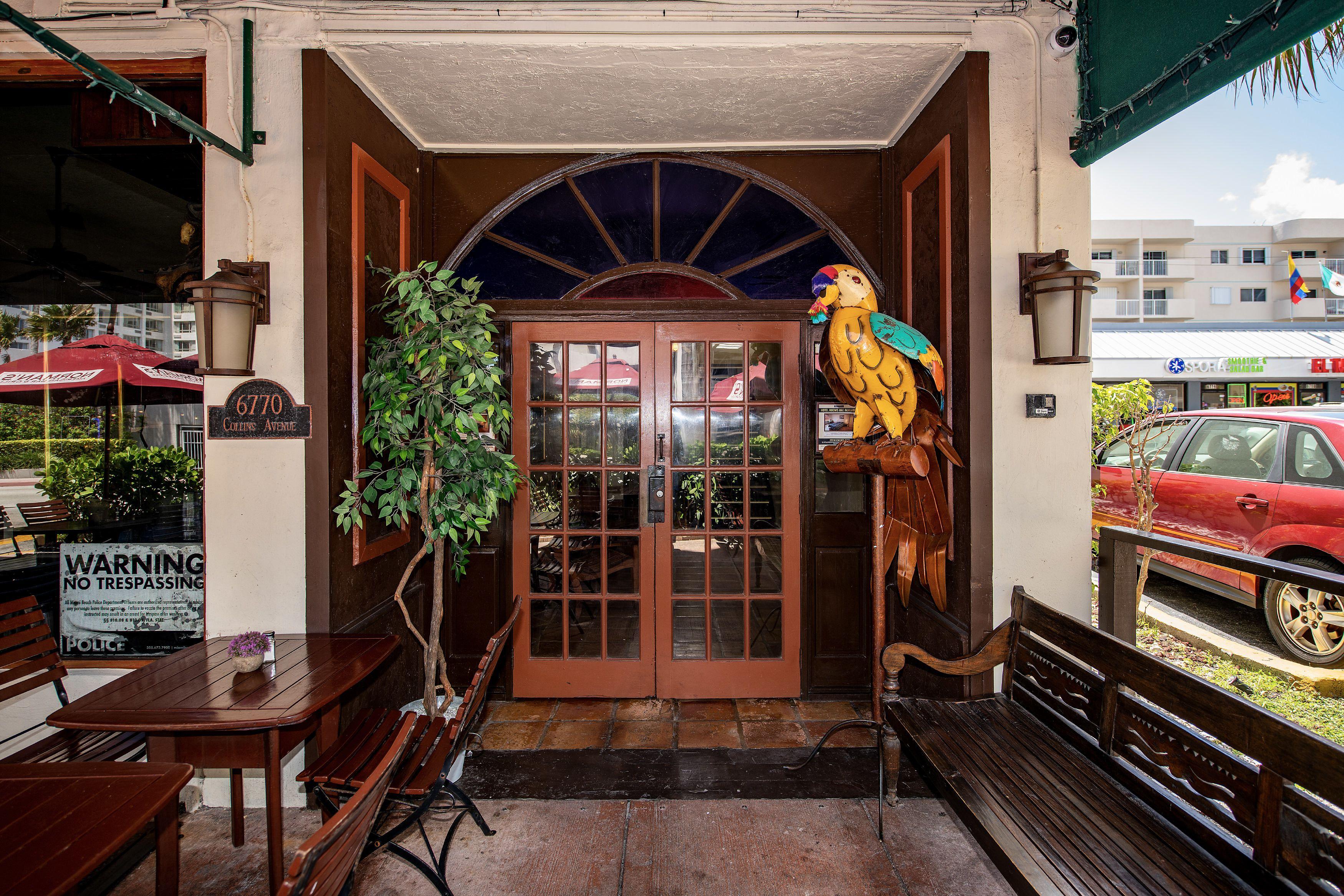 Norman'S Hotel And Dining - Miami Beach — Photos 2